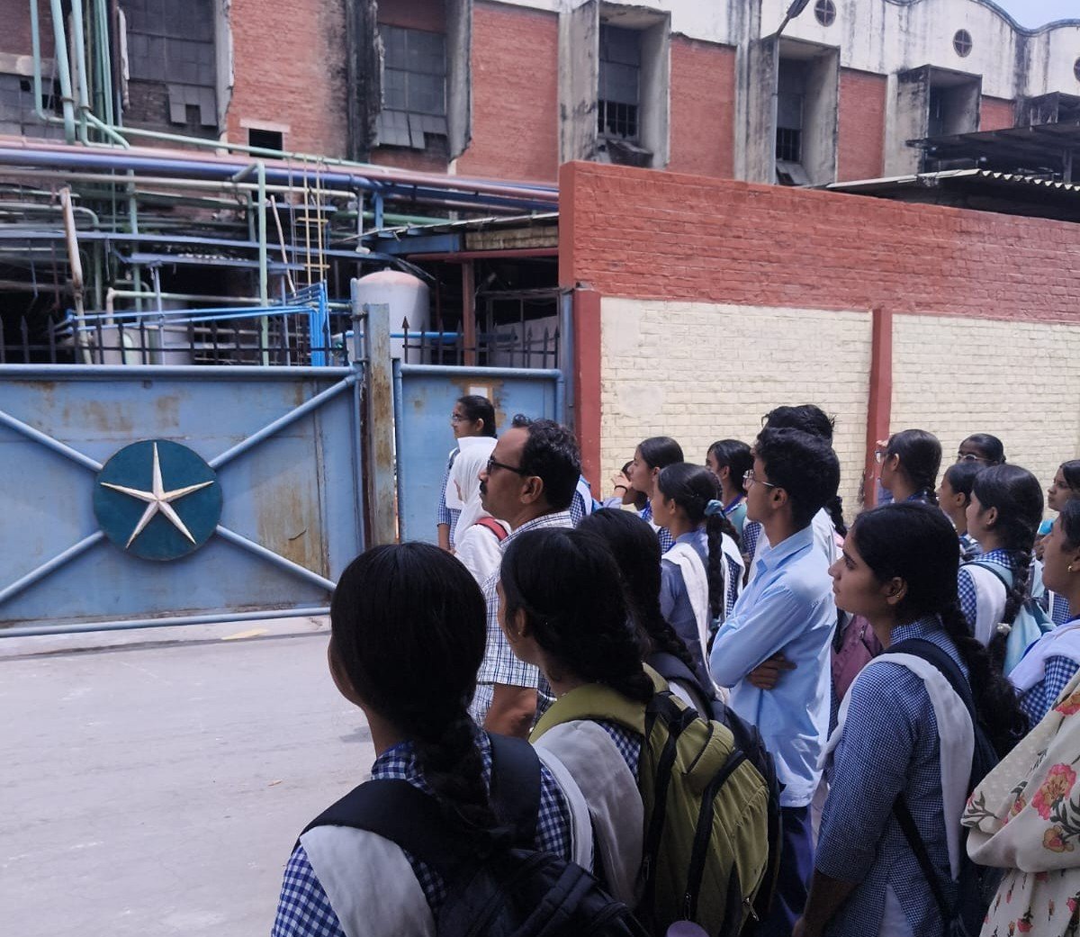 बी आई एस द्वारा छात्राओं का शैक्षिक भ्रमण : स्टार पेपर मिल सहारनपुर : 24 अगस्त 2026