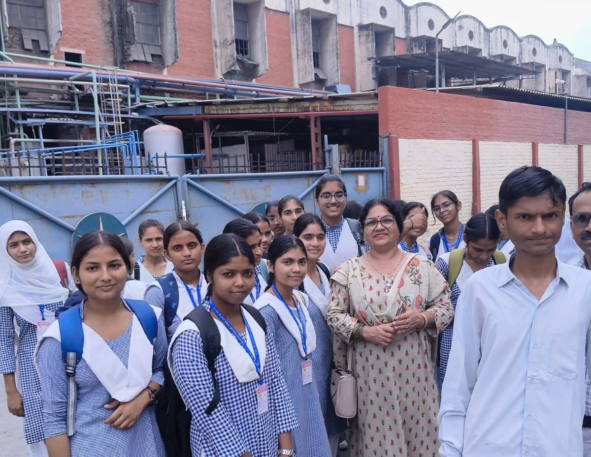 बी आई एस द्वारा छात्राओं का शैक्षिक भ्रमण : स्टार पेपर मिल सहारनपुर : 24 अगस्त 2026